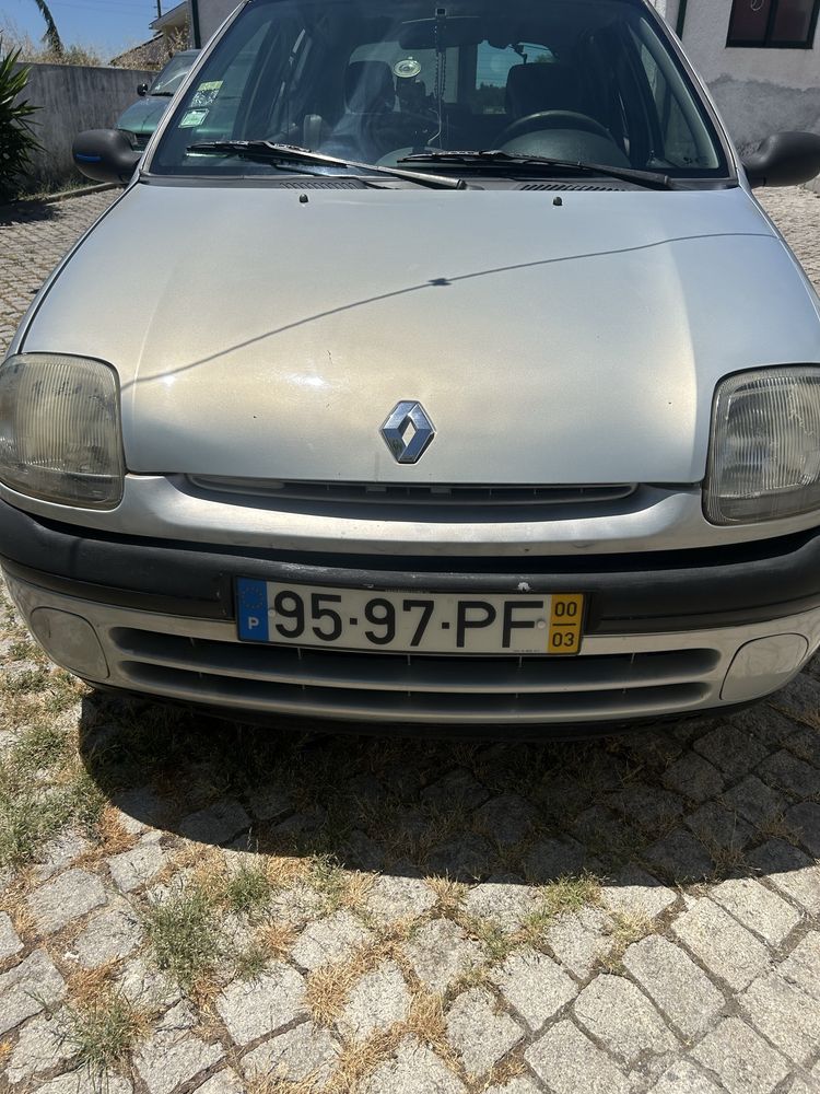 Renult clio 2000