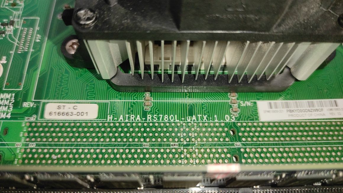 Placa mãe HP H-AIRA-RS780L-uATax 1.03 (Socket AM2+/AM3)