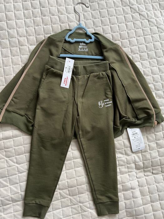 Дитячий спортивний костюм