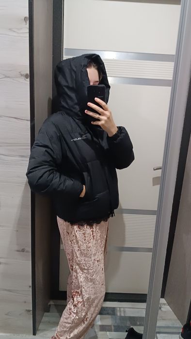 Продам женскую курточку