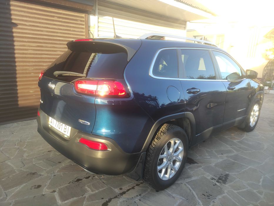Jeep Cherokee Latitude Plus 2018 4WD
