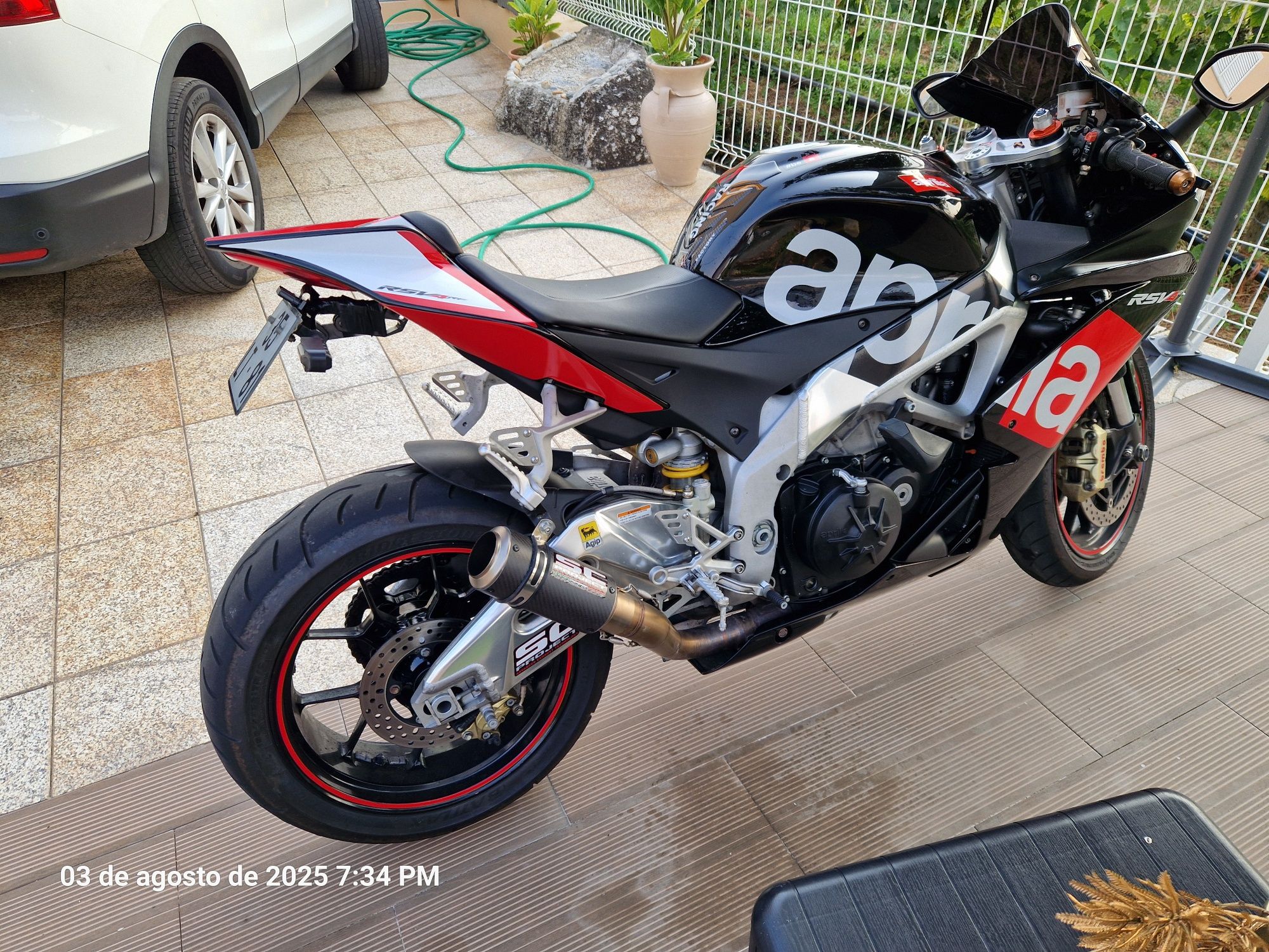Aprilia RSV4 nacional