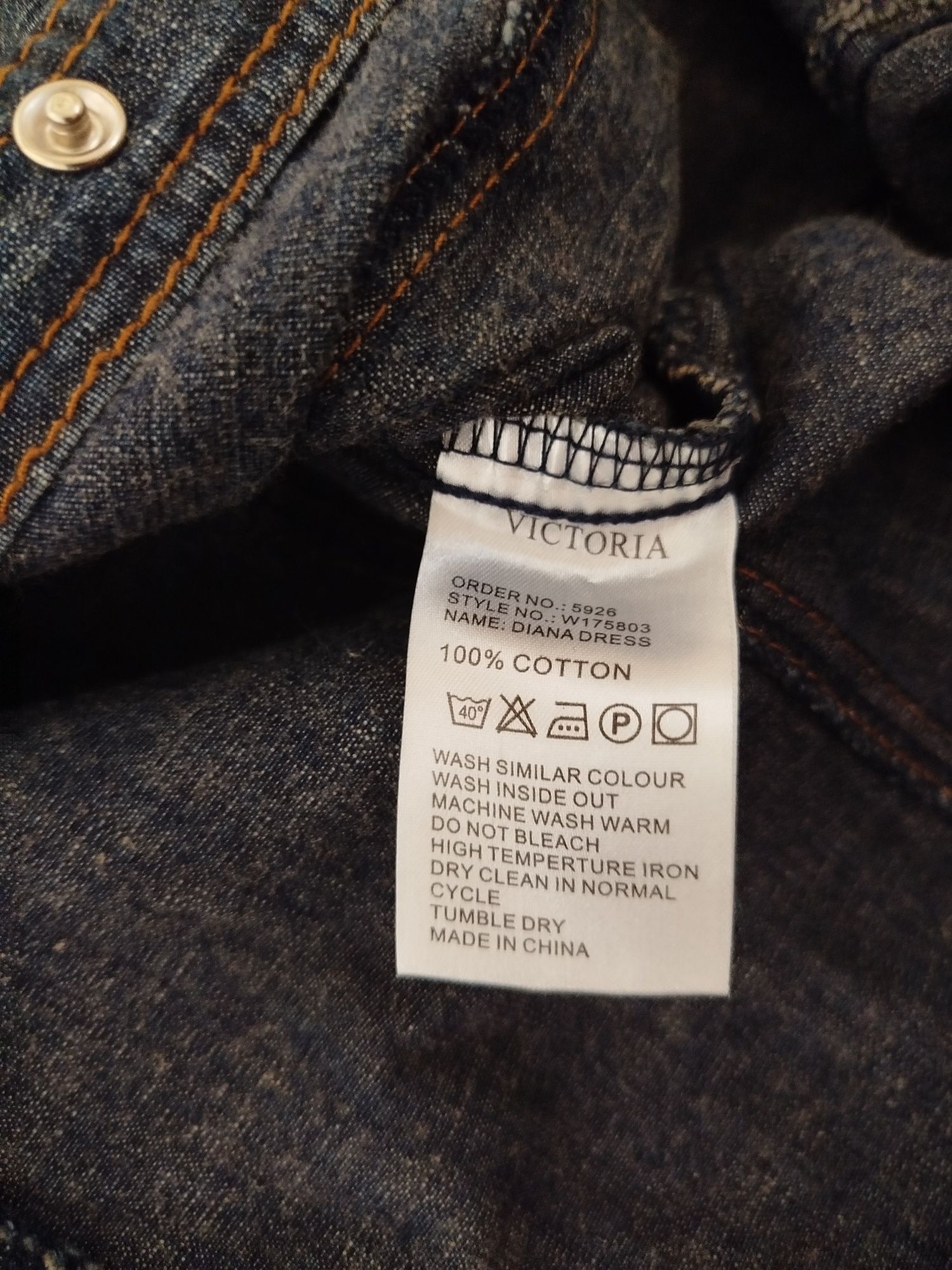 Victoria sukienka szmizjerka rozpinana granatowa dżinsowa jeans dress
