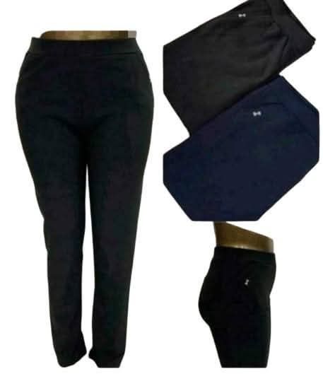 Spodnie klasyczne na gumce, kolor granatowy ocieplane 9/10 XL