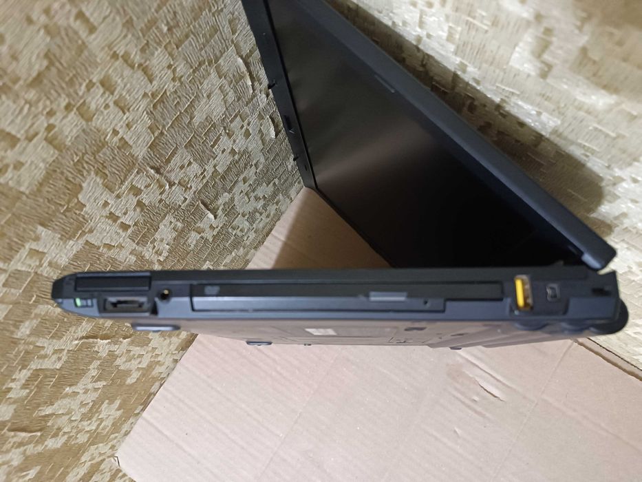 Ноутбук Lenovo ThinkPad T410 / 14" / Intel Core i5 / 8 Gb / 320 Gb