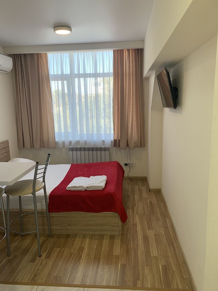 Погодинно та подобово.  Машинобудівна.  Гарматна.  Лепсі.