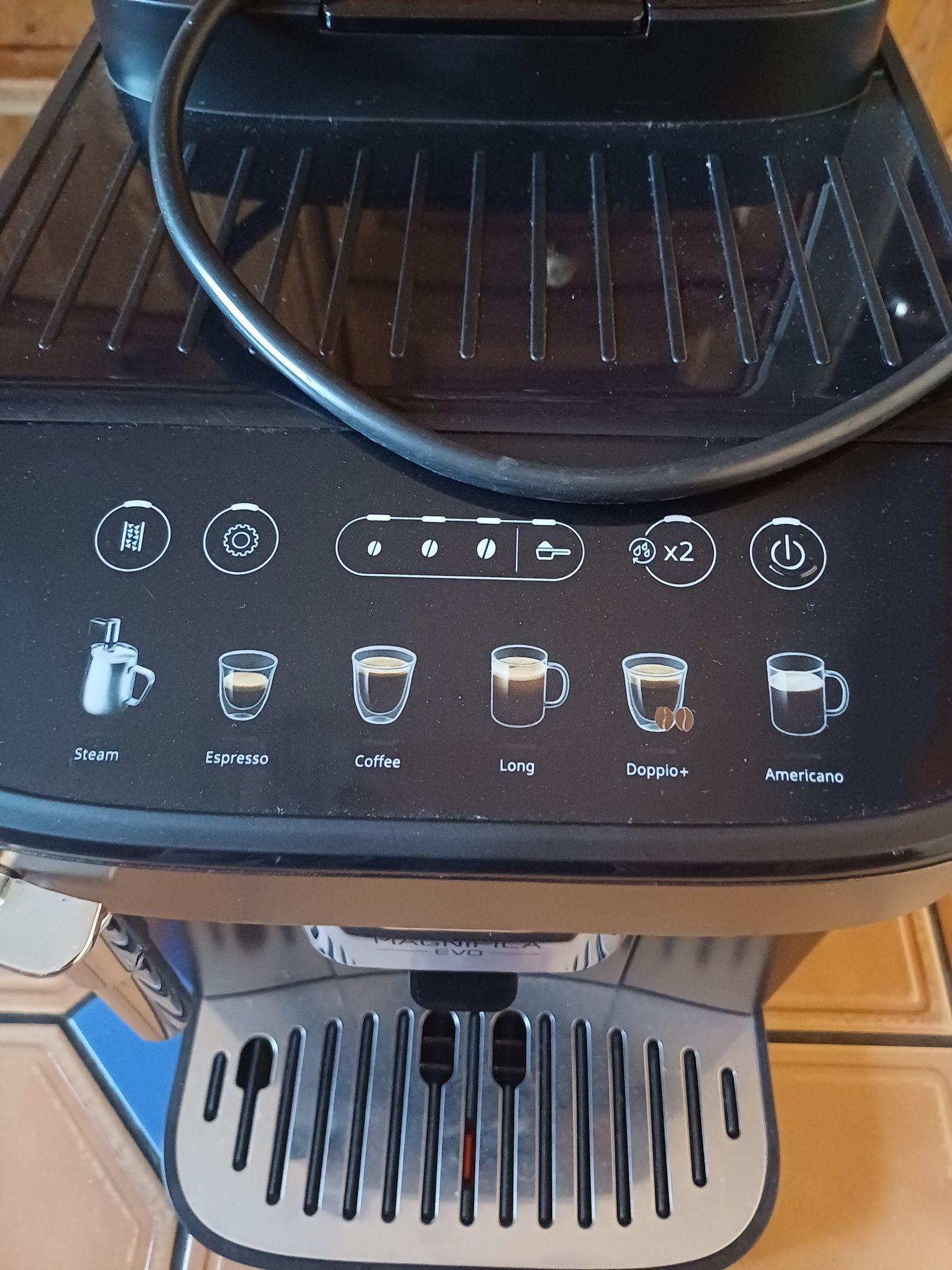 Кавомашина Delonghi