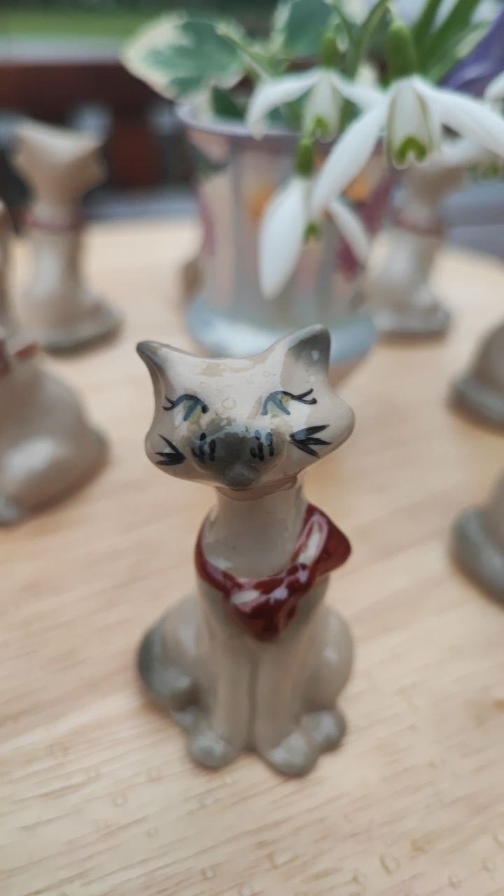 Figurki kotki Porcelana Połonne nowe Vintage