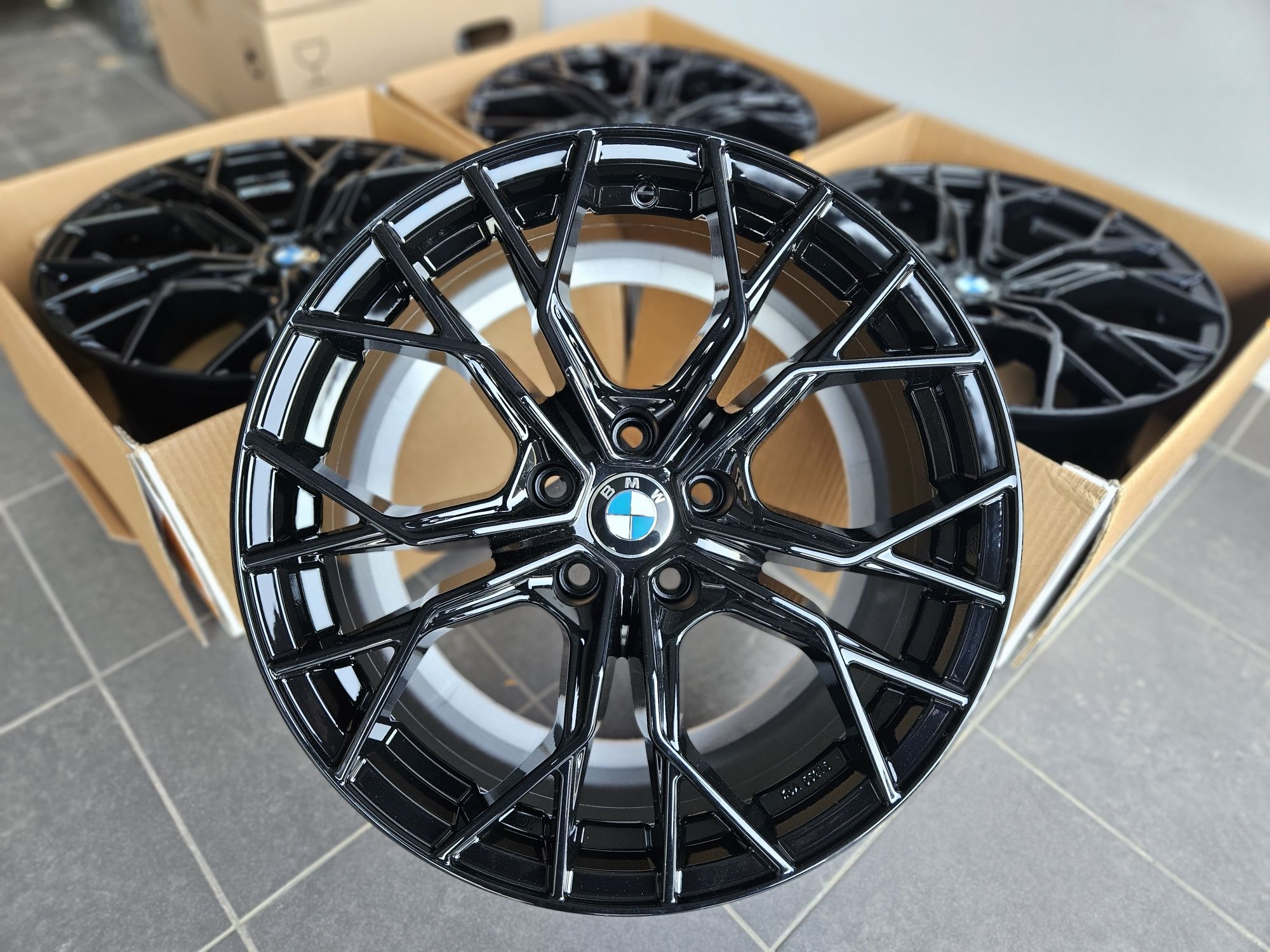 BMW 18 " Nowe 5x112 / 1 F40 / 2 F44 F45 / X1 F48 U11 / X2 Felgi Czarne