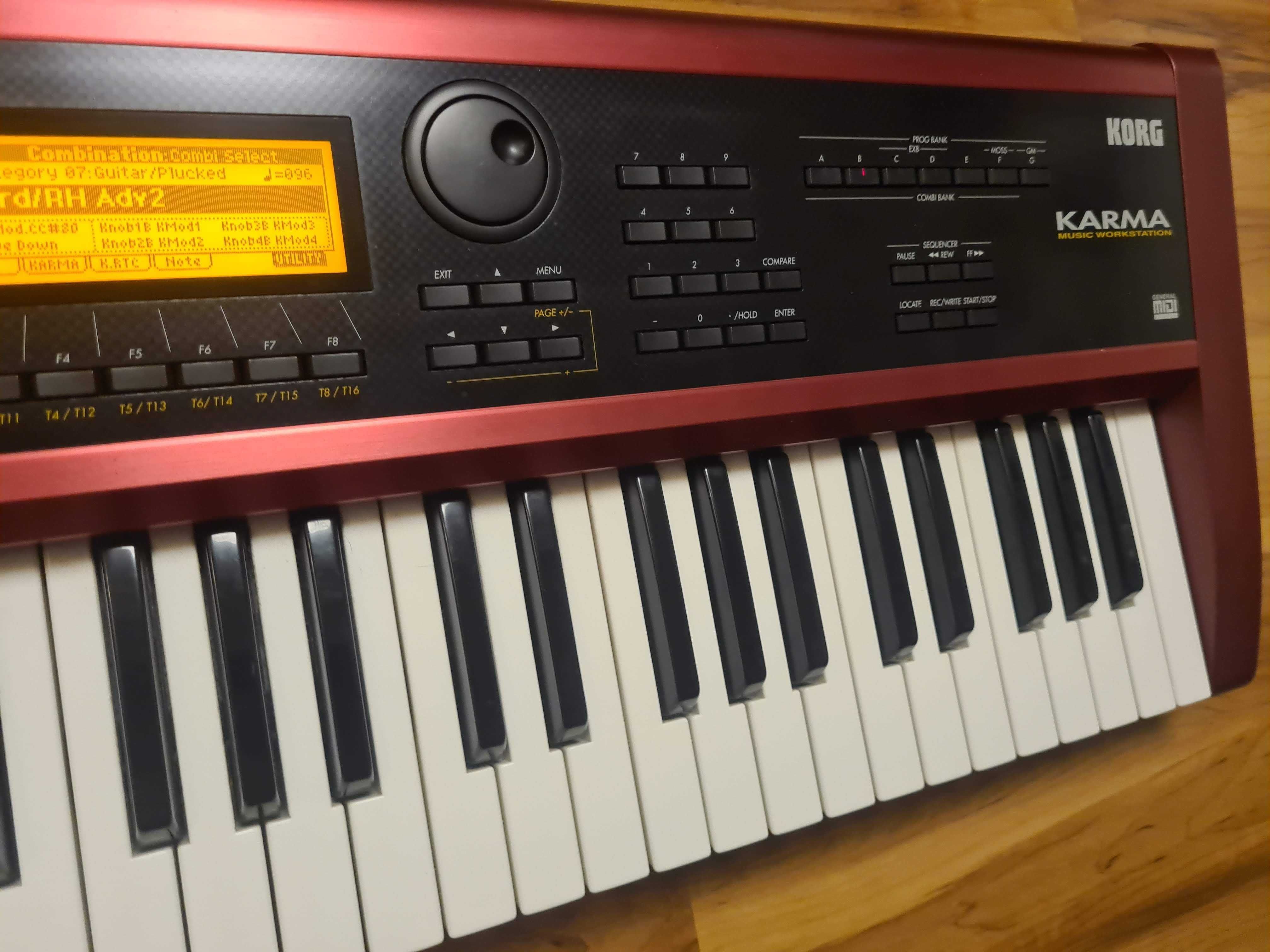 Korg Karma + rozszerzenie EXB-PCM04 Dance Extreme!