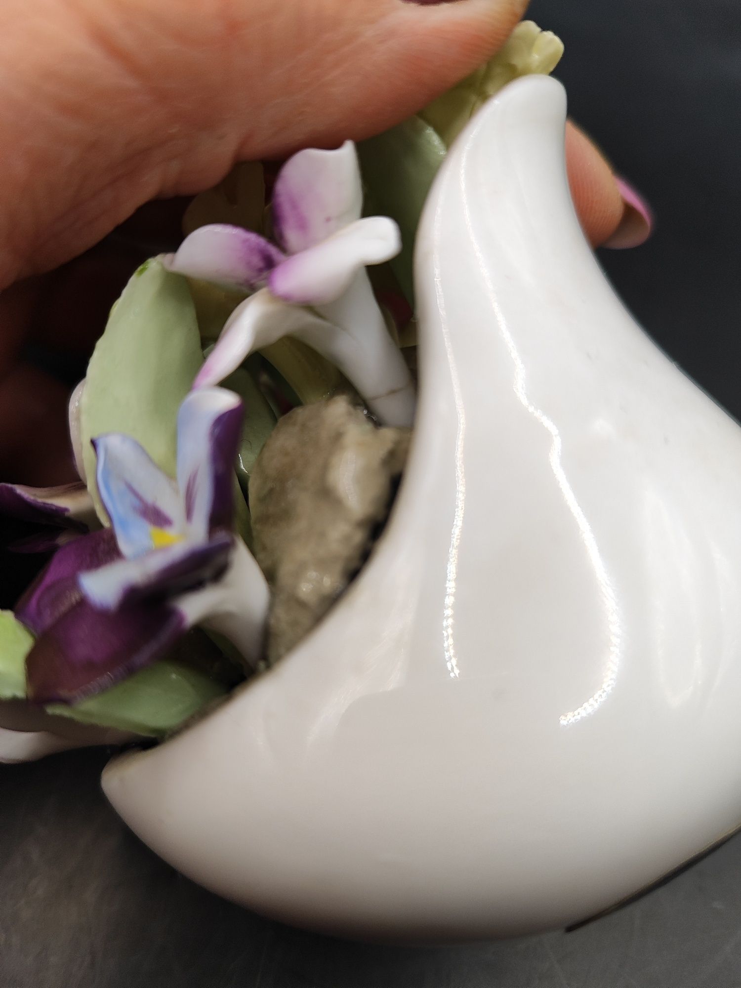 Royal Doulton porcelanowe kwiaty w wazonie bratki posy Vintage