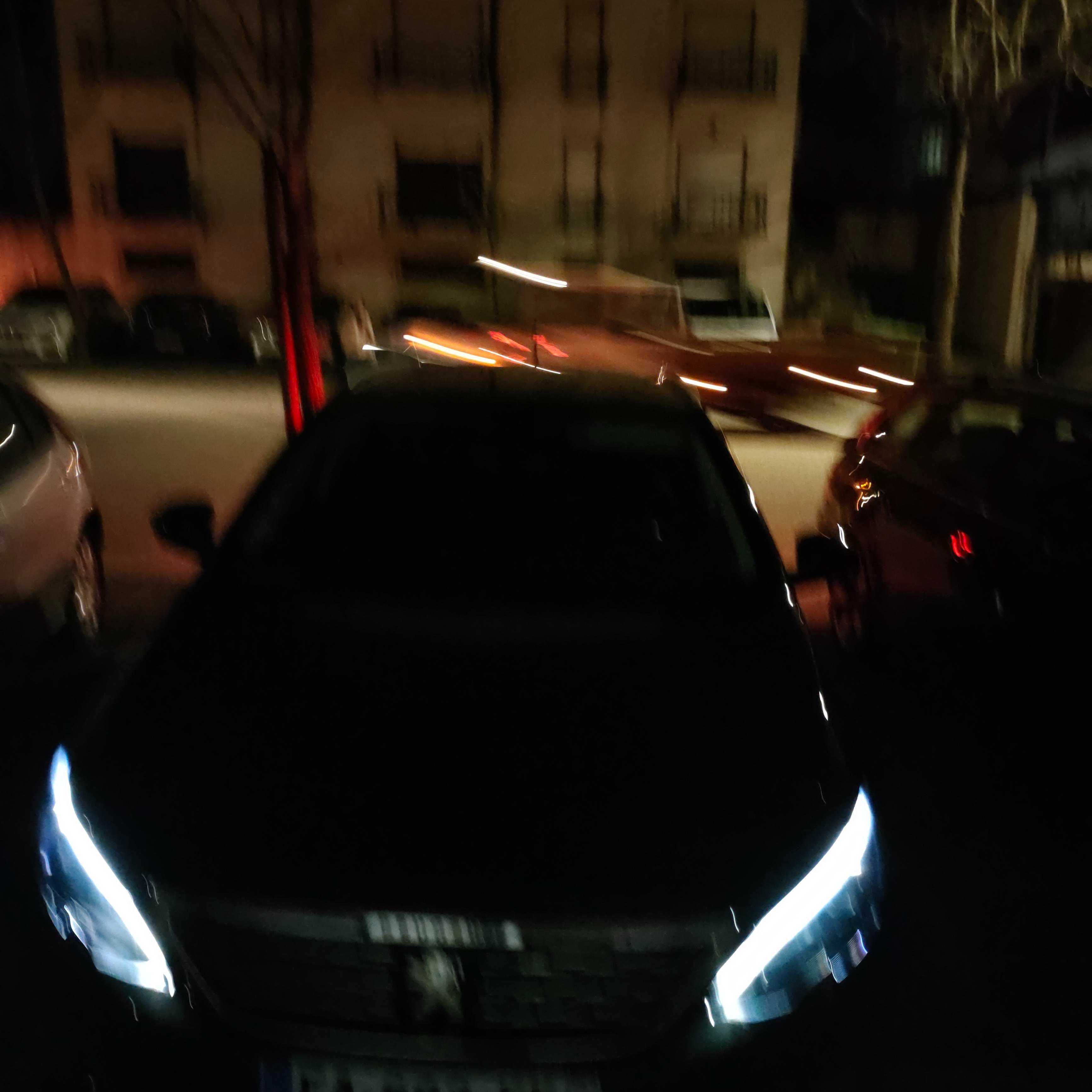 Carro como novo com muitos extras muito econômico