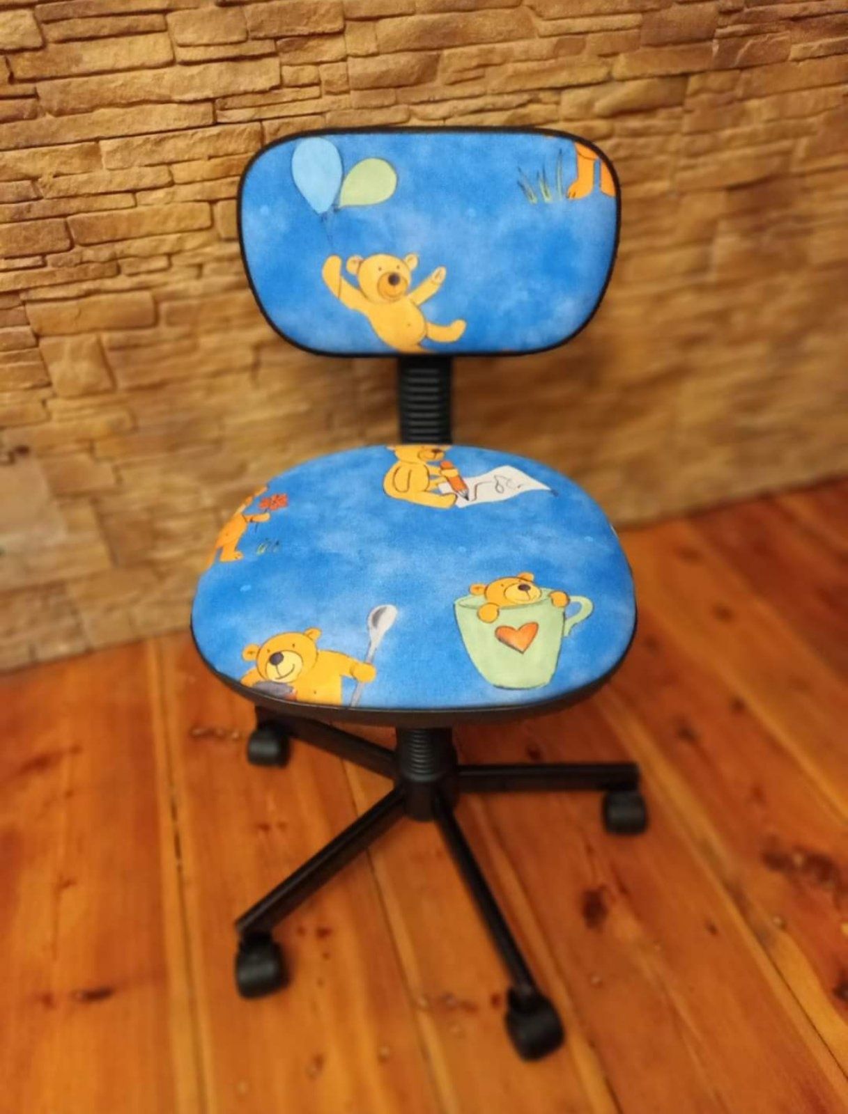 Продам комп'ютерний  стілець