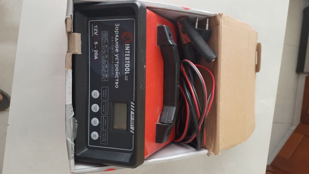 Зарядное intertool 12в 5-20А все типы АКБ