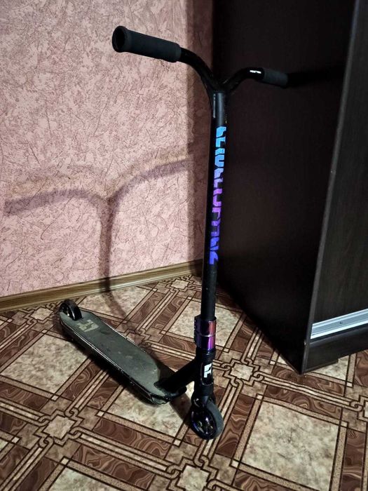 Самокат трюковий