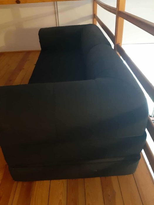 Używana sofa do imprezowego miejsca, schowka, piwnicy, etc.