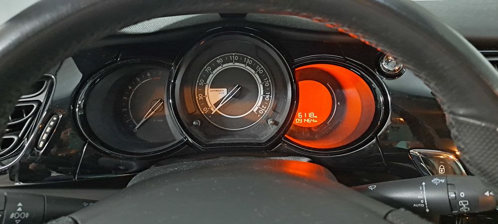 Citroen C3 exclusive teto panorâmico