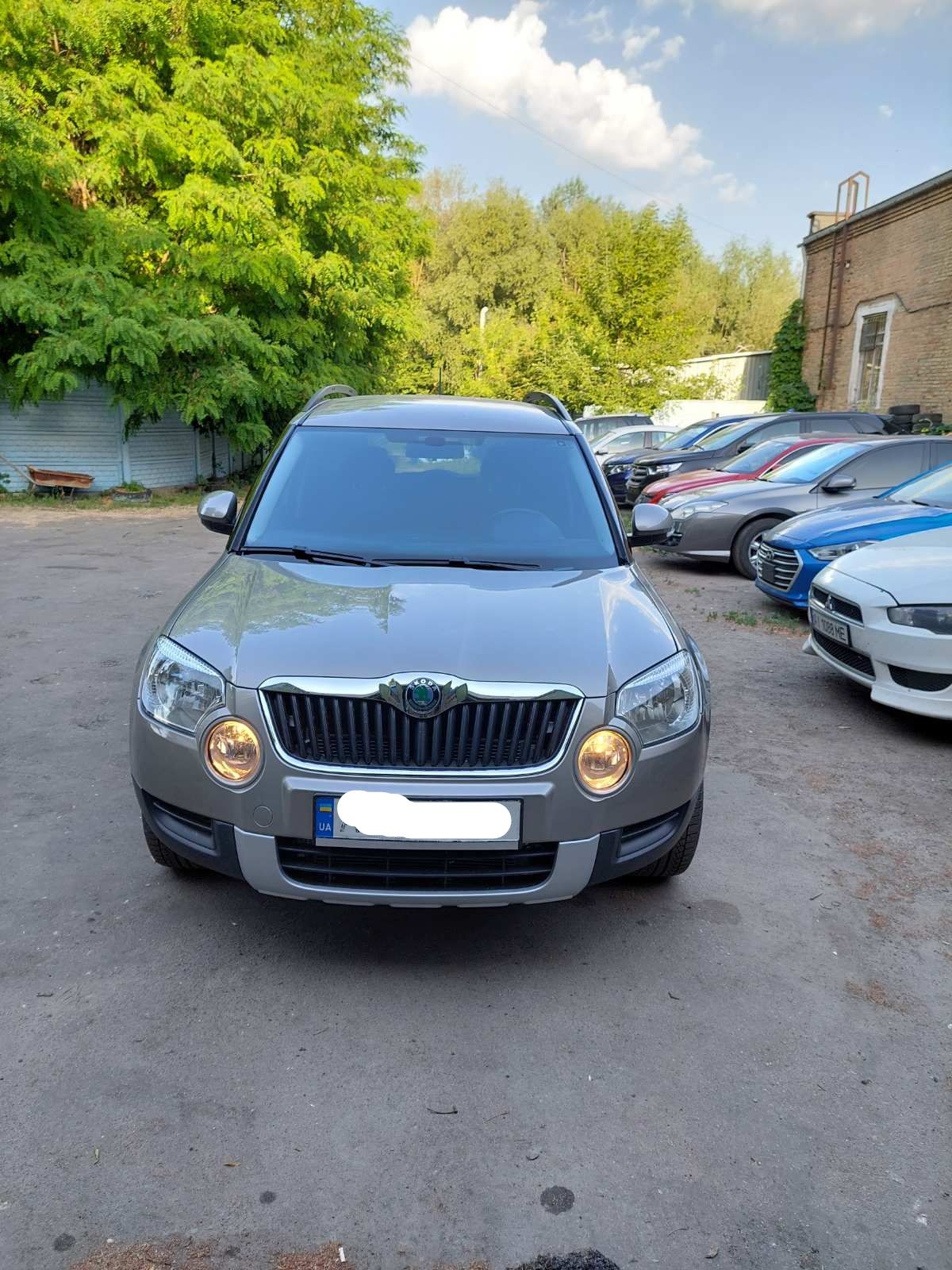 Продам Skoda Yeti 1.8 4x4 2012