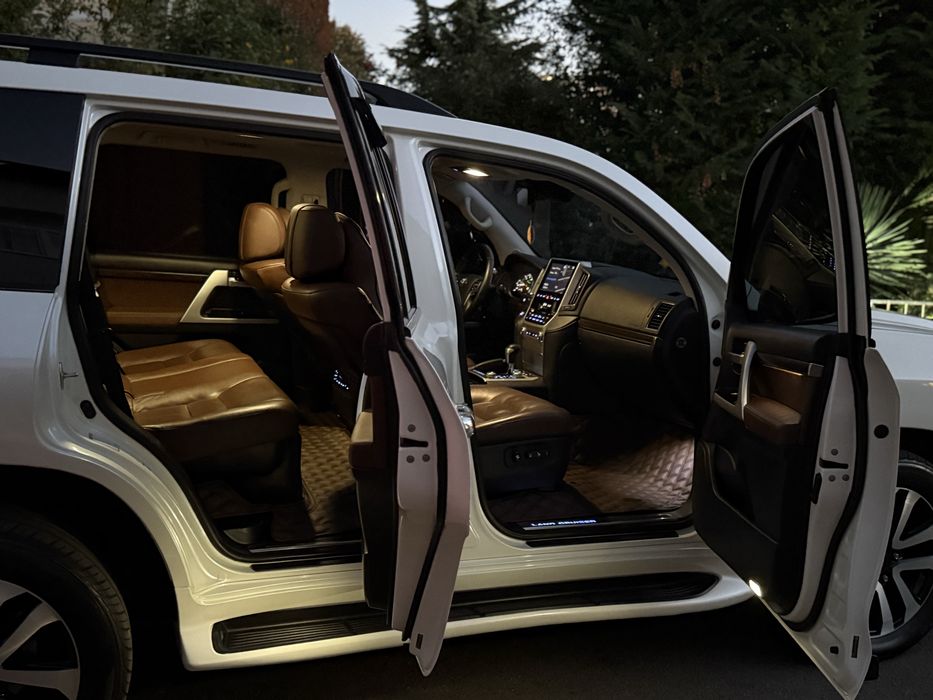 Toyota Land Cruiser 200 2016 v8 diеsel