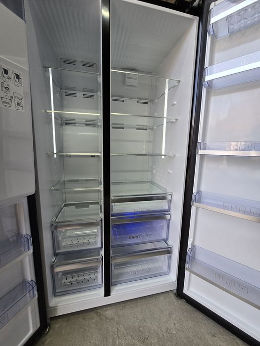 Холодильник side by side beko GN162333ZGB