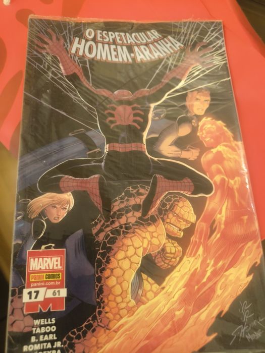 Livro O Espetacular Homem-Aranha N° 17