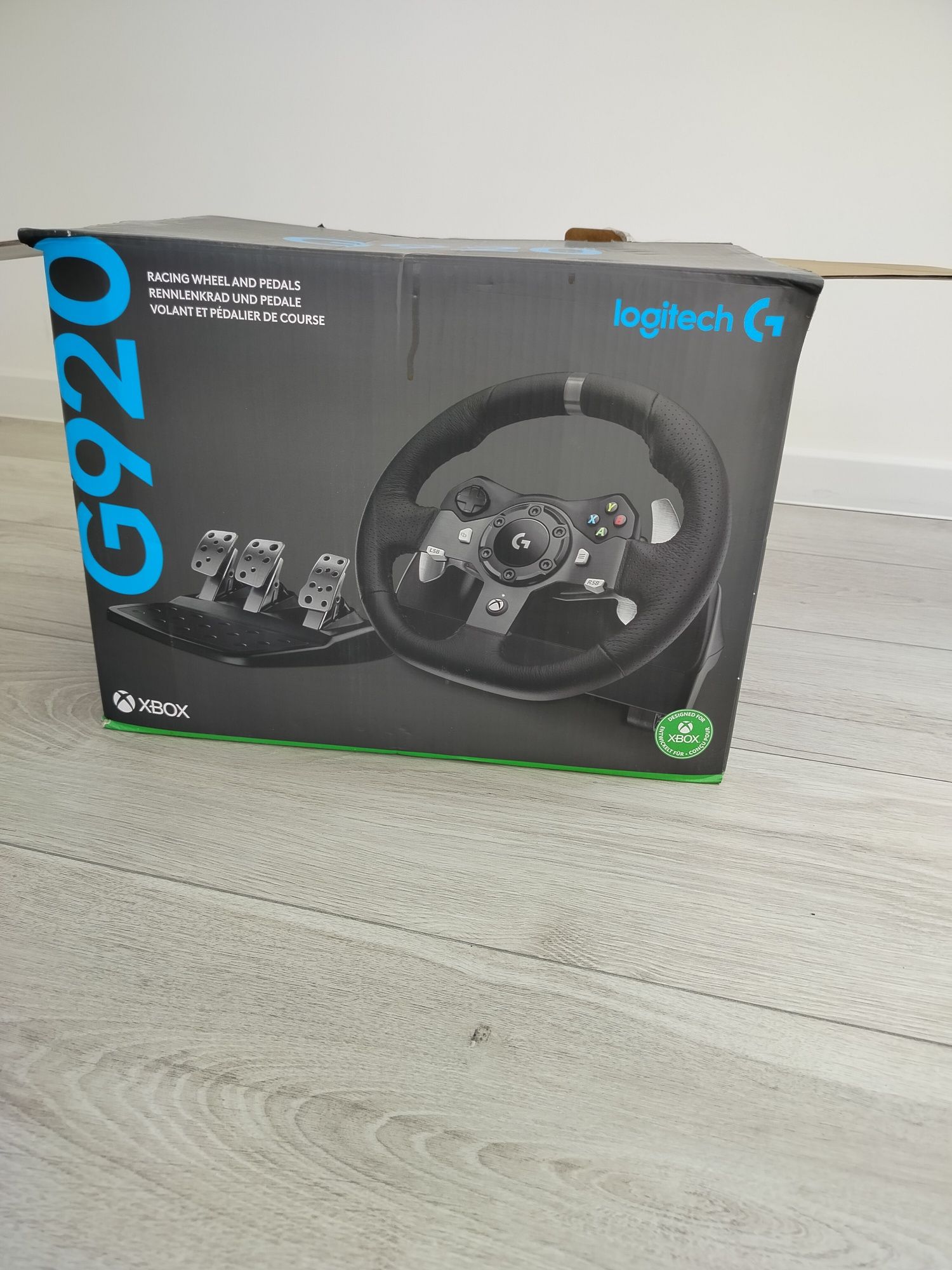 Kierownica logitech nowa