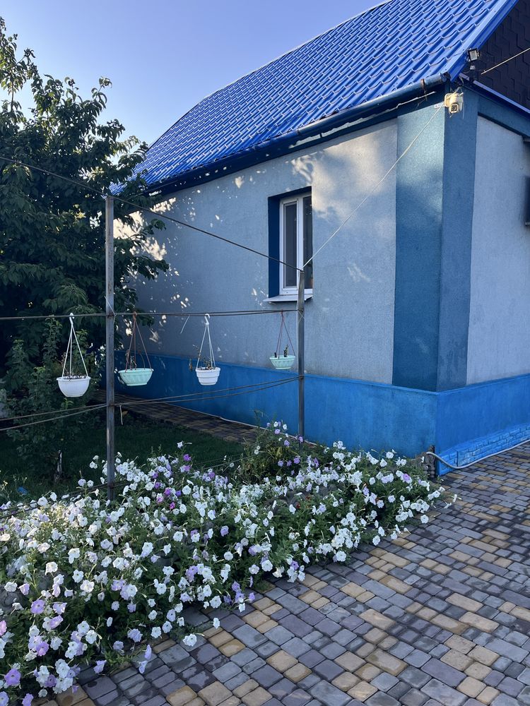Продам будинок біля річки