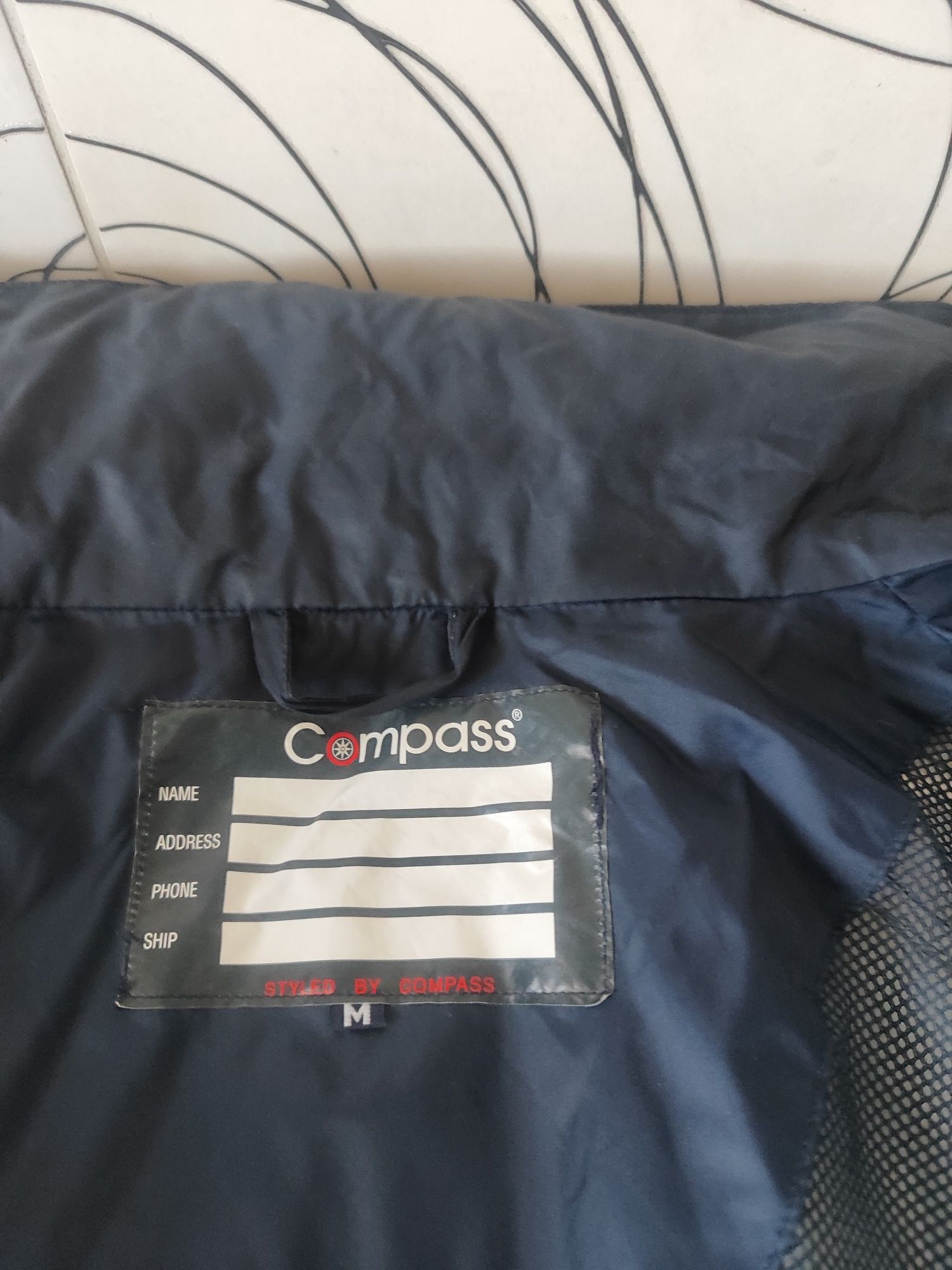 Wiatrówka, kurtka firmy Compass. Rozmiar duże M.