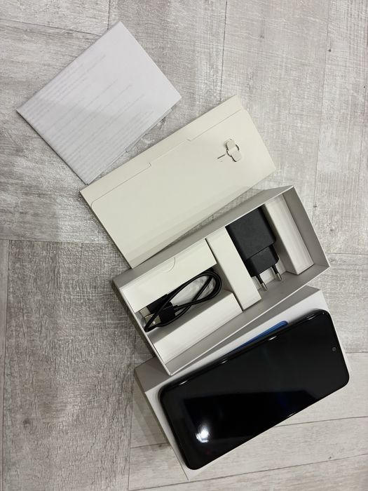 Смартфон Redmi Note 11 Pro 5G