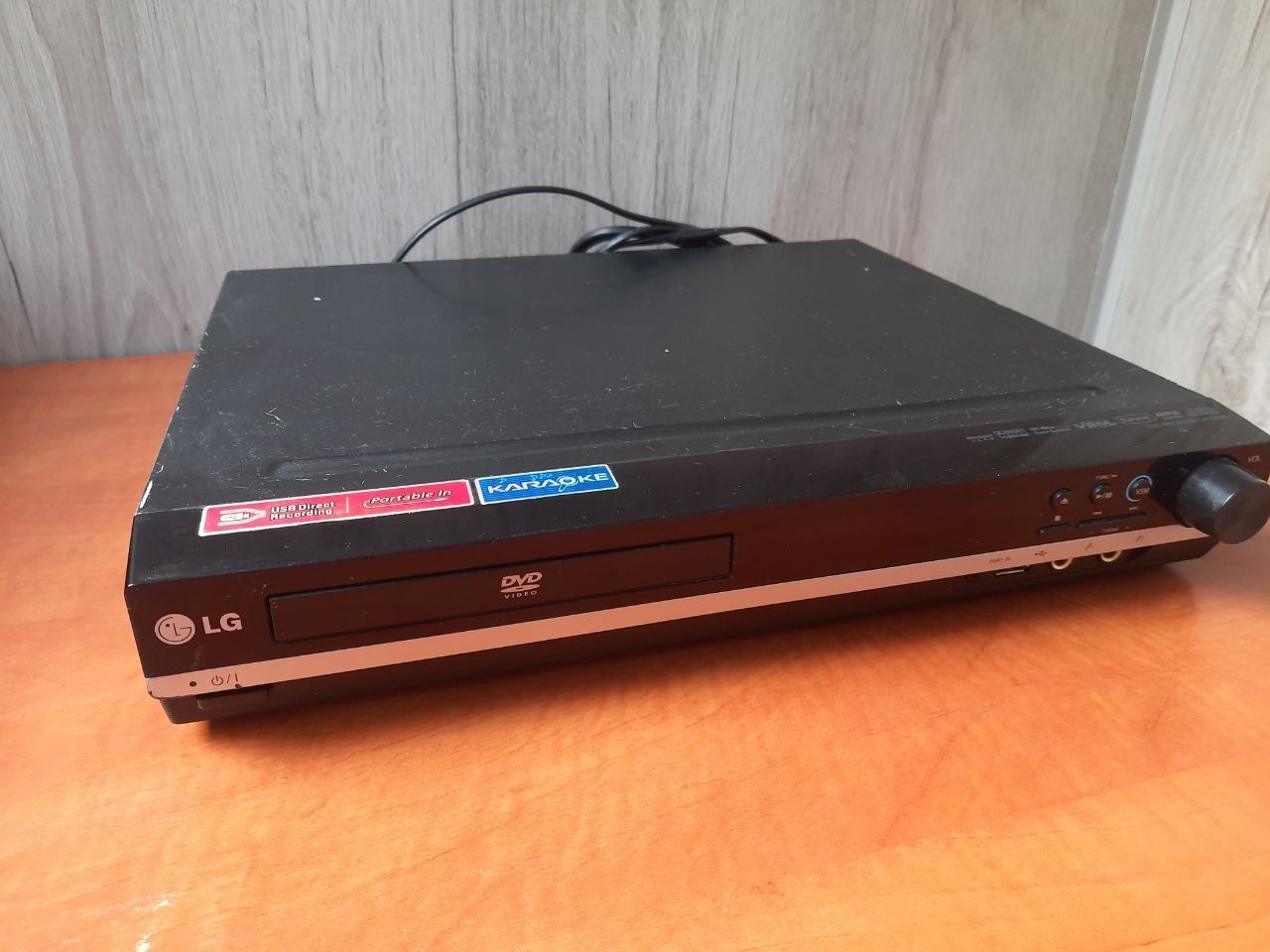 Продам домашній кінотеатр LG LH-T3520Х (ФМ приймач)