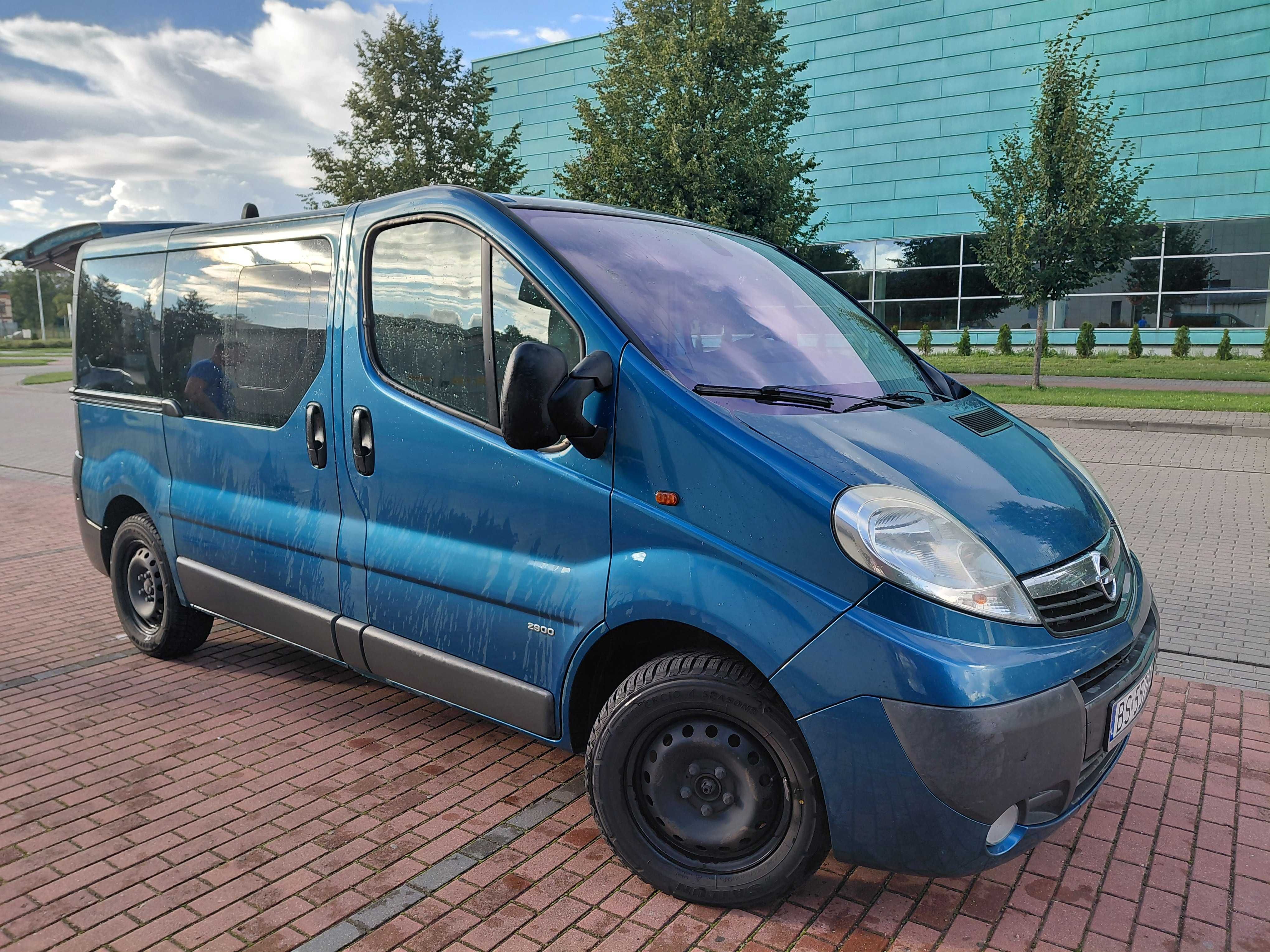 SAMOCHÓD OPEL VIVARO 2010r. 9 osobowy
