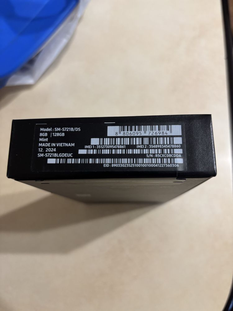 Смартфон Samsung S24 mint 128г