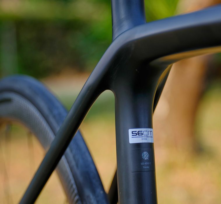 Bicicleta ultra leve Trek Émonda 2022 - Shimano Di2 11V