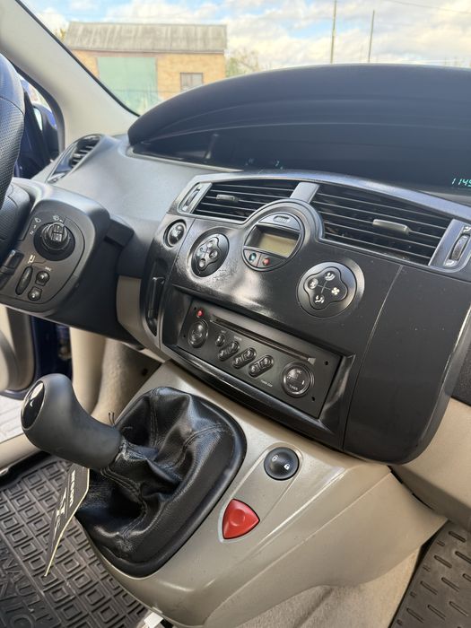 Renault Scenik 2  1.6 бензин