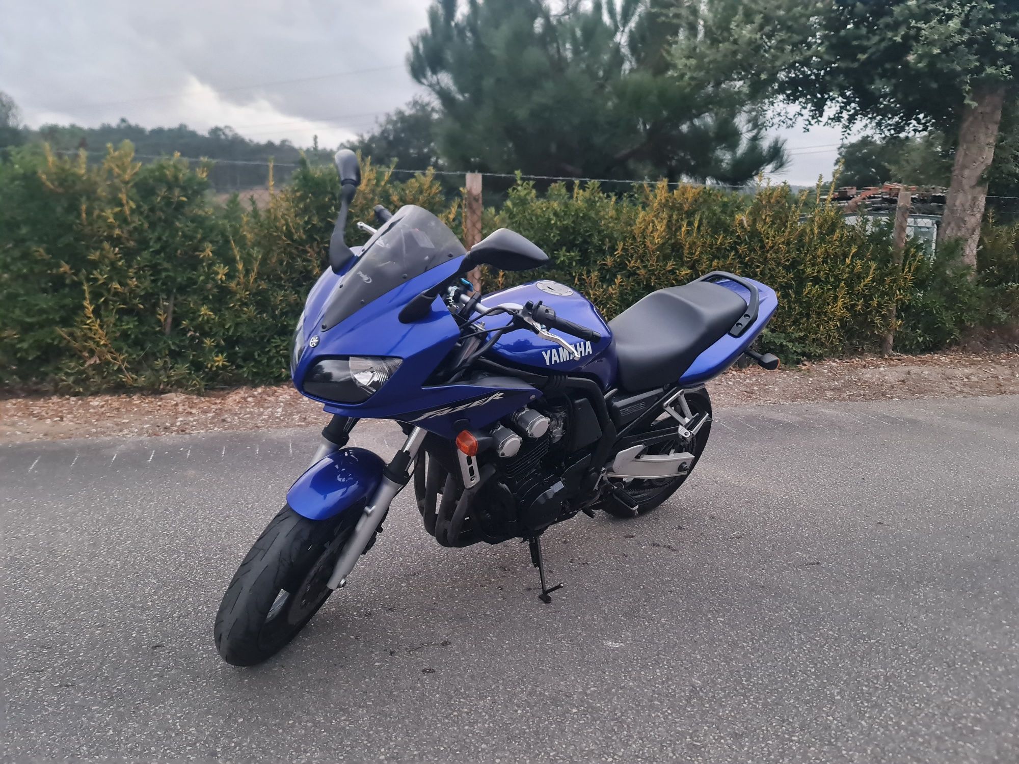 Yamaha Fazer 600