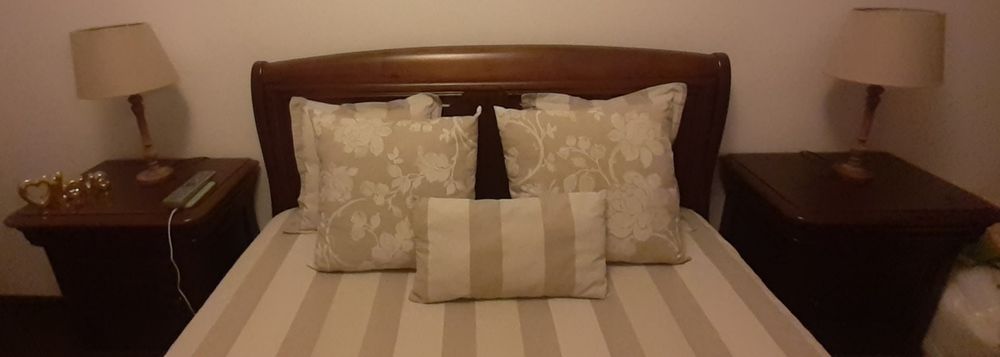 Vendo cama casal - como nova