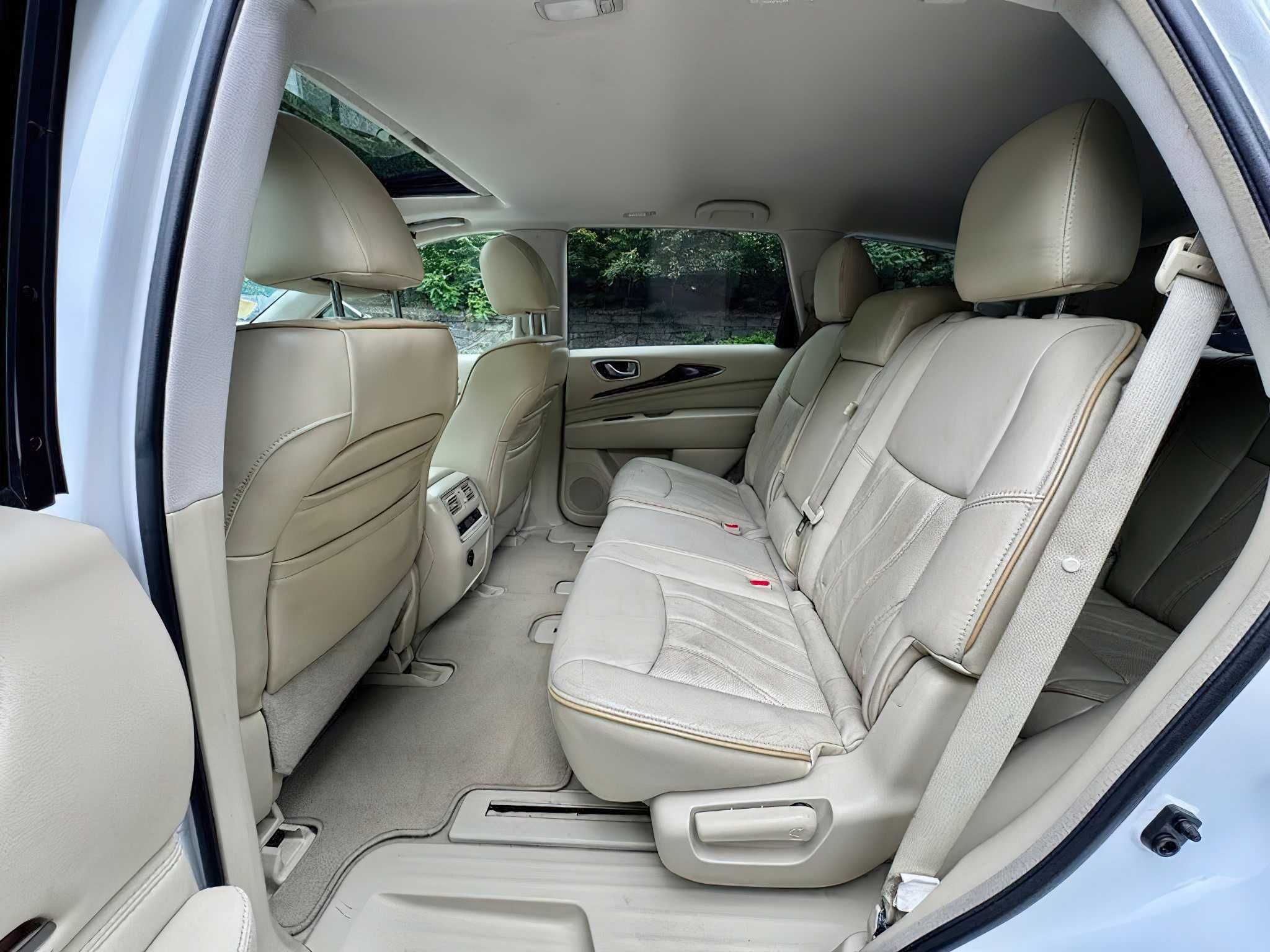 Infiniti Jx35      2013
