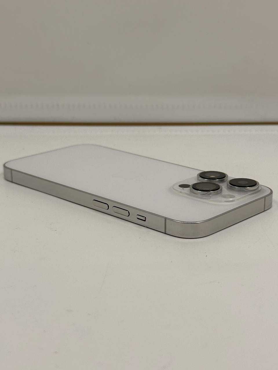 iPhone 14 Pro 256Gb Silver Neverlock ГАРАНТИЯ 6 Месяцев МАГАЗИН