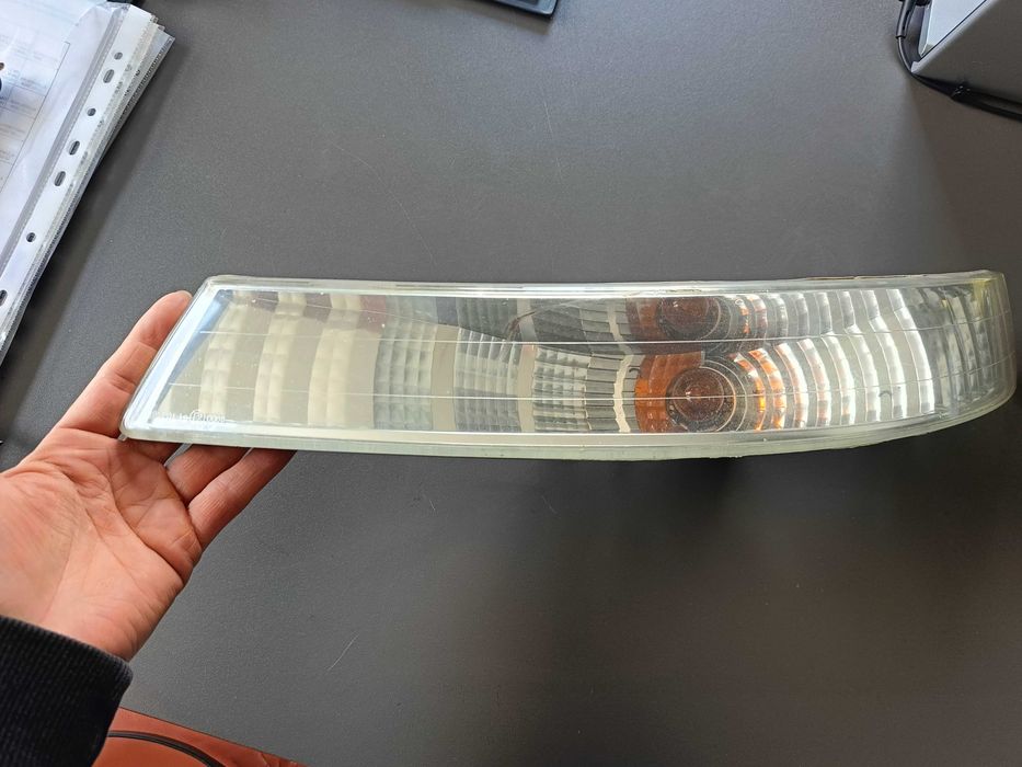 Kierunkowskaz migacz Lewy przód Trafic Vivaro 02-14