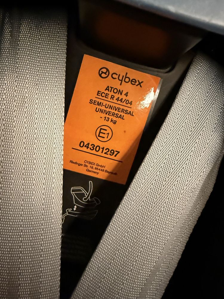 Cybex aton 4 fotelik z baza isofix
