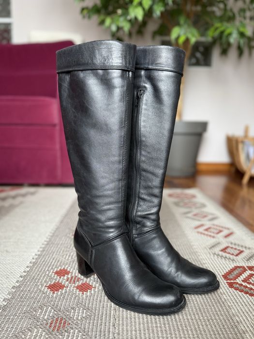 Sprzedam kozaki skórzane Eksbut – licowana skóra, klasyczny fason