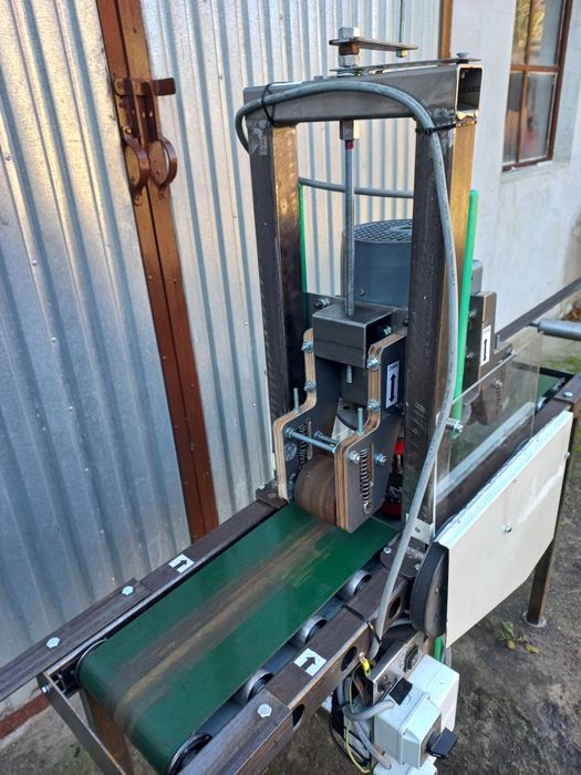 Satyniarka. Szlifierka do profili. Czyszczenie z rdzy