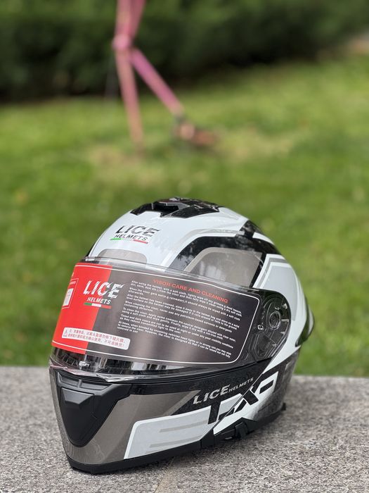 Мото шлем модуляр