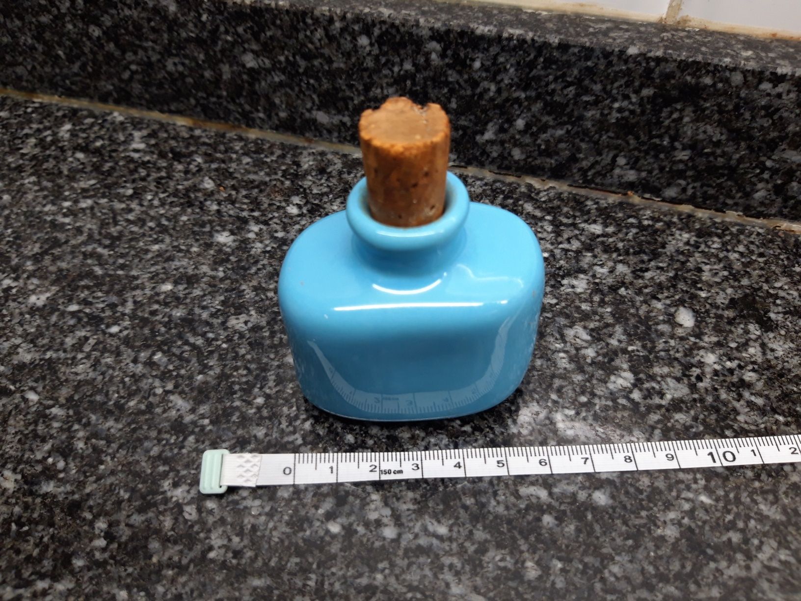 Frasquinho de cor azul
