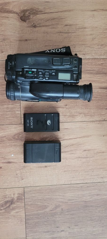 Відеокамера SONY Handycam CCD-TR705 SE PAL