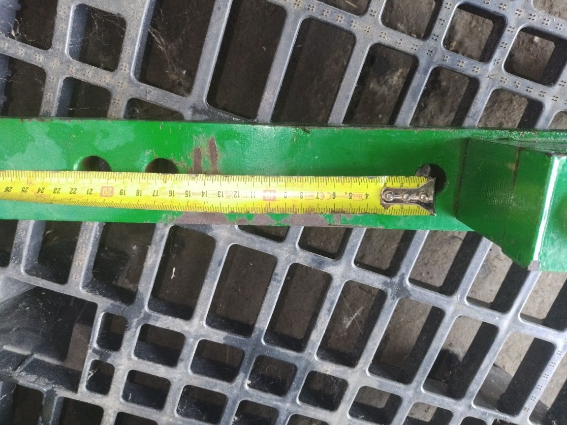 Zaczep dolny John Deere 5055E 5065E 5075E