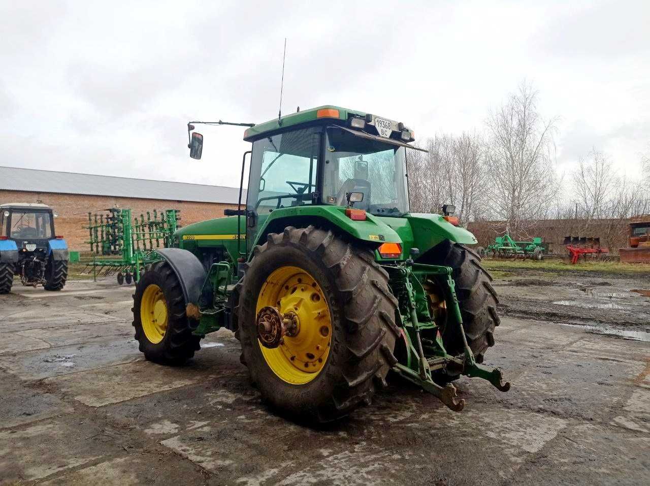 John Deere 8300 1998 року