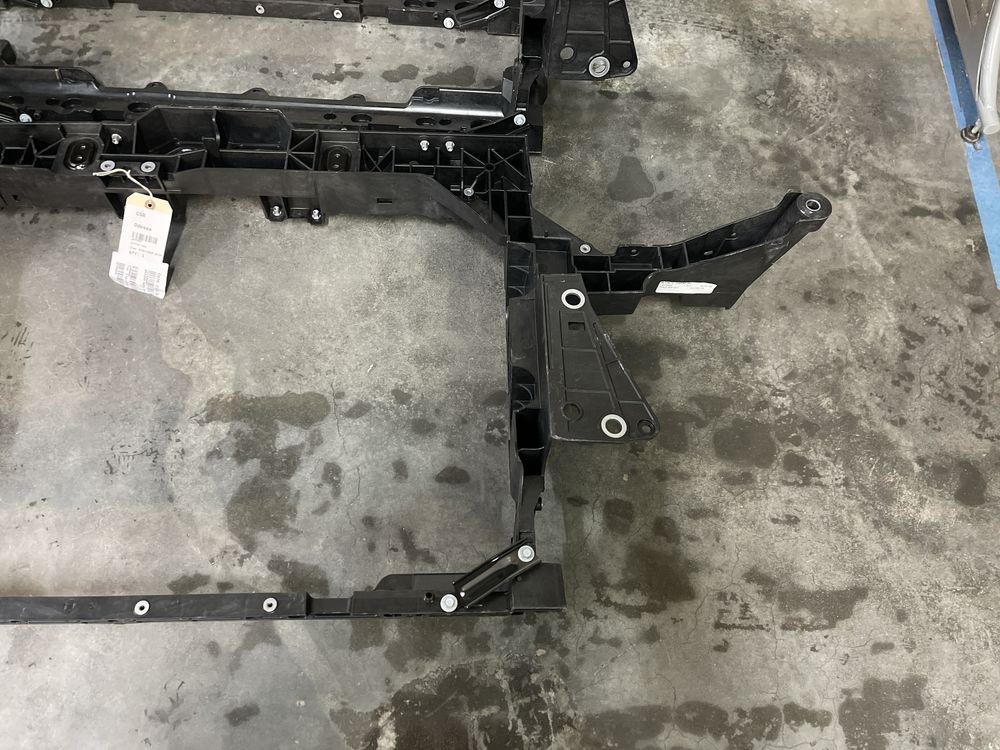 Рама телевізор Honda CR-V hybrud 2023 2024 71410-3A0-A01
