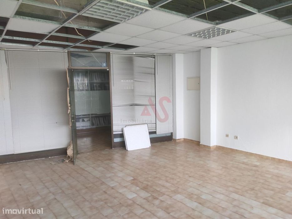 Loja de 49 m² no Edifício Varandas do Mar em Albufeira