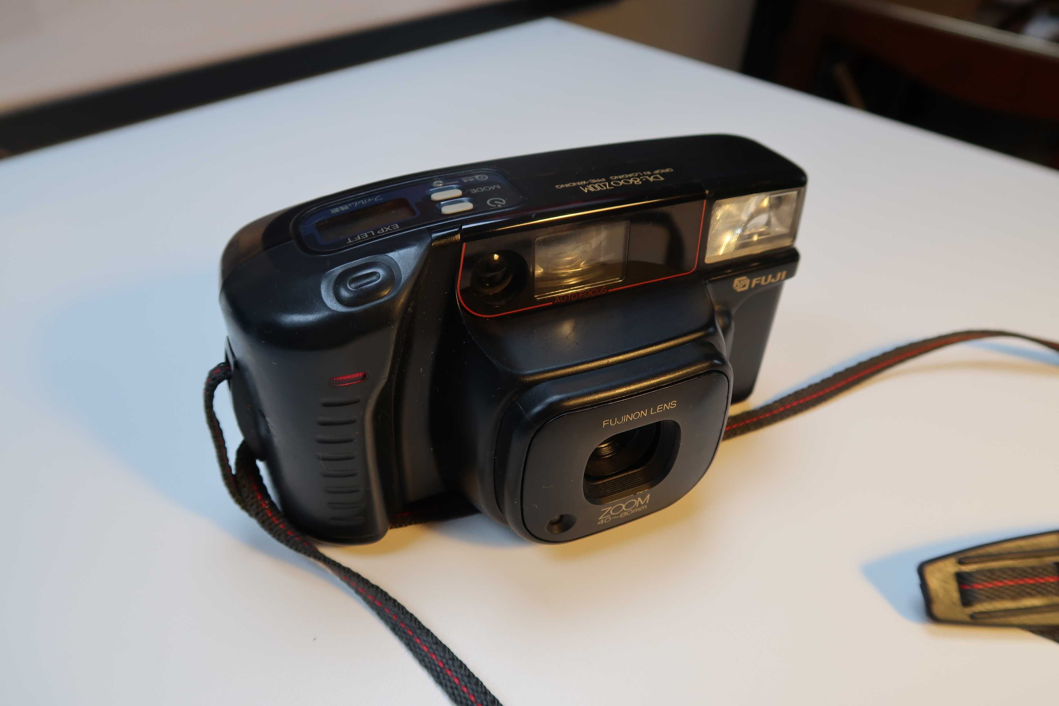 Analog Fuji DL-800 Zoom